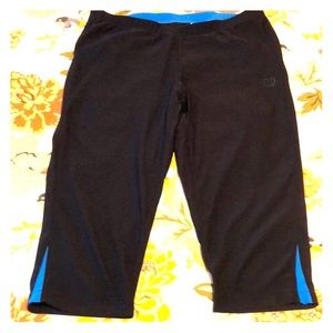 Wilson Black and Blue Tennis Capris